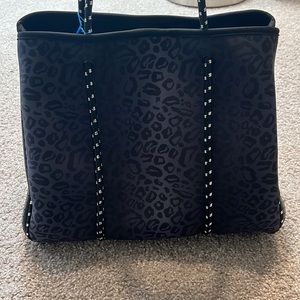 *NWT* Parker & Hyde Neoprene tote Bag Black and Blue cheetah print